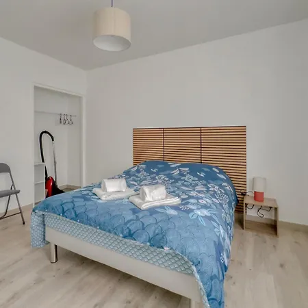 Apartamento Les Peupliers De Charme Compiègne